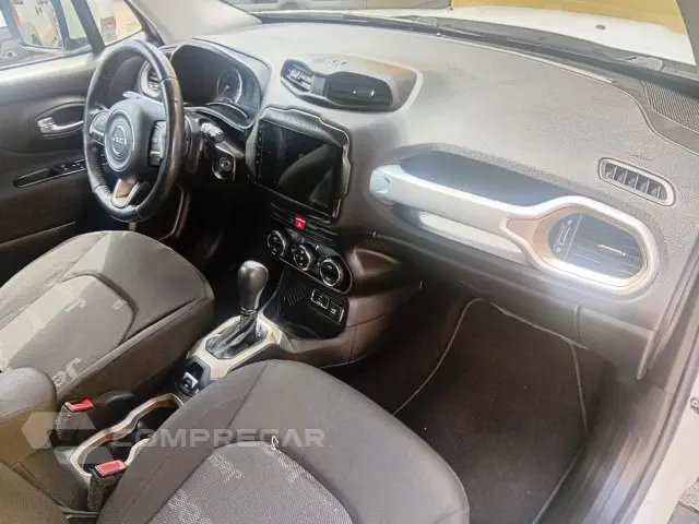 RENEGADE - 1.8 16V LONGITUDE 4P AUTOMÁTICO