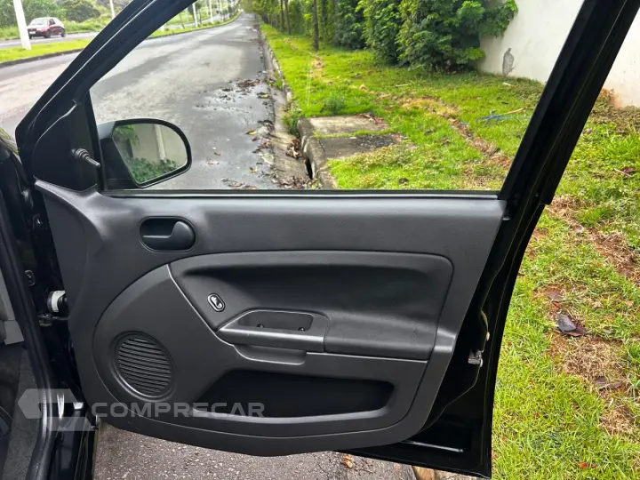 FIESTA 1.0 Rocam SE Plus Sedan 8V