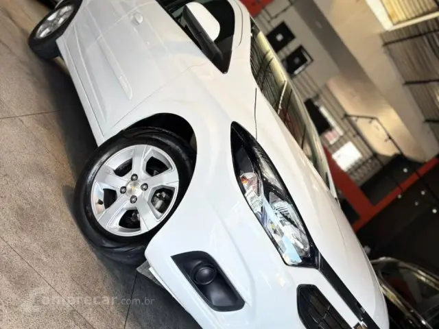 ONIX - 1.4 MPFI LT 8V 4P MANUAL