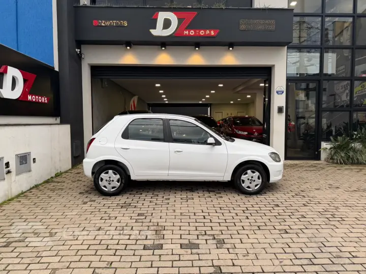 CELTA 1.0 MPFI LT 8V