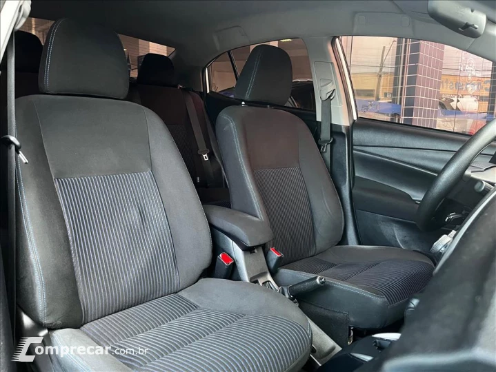 YARIS 1.5 16V FLEX SEDAN XL LIVE MULTIDRIVE