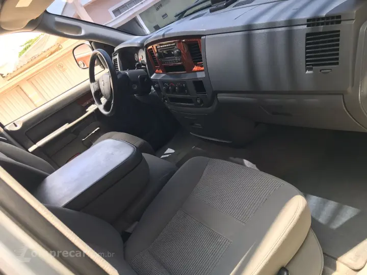 2500 5.9 SLT 4X4 CD I6 24V Turbo