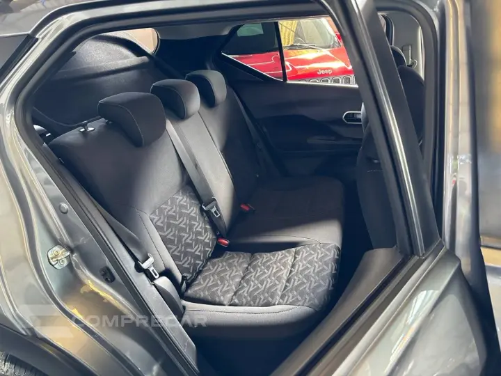 KICKS Active 1.6 16V Flex Aut.