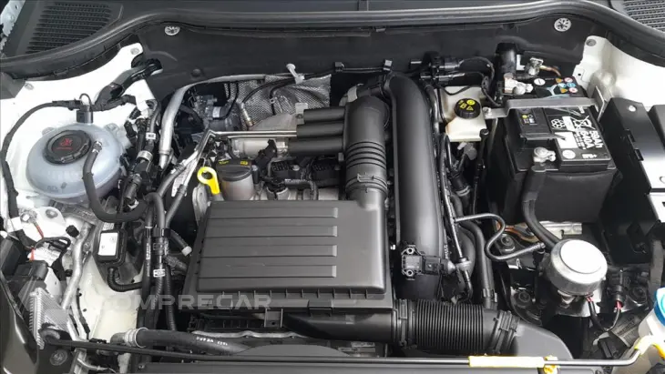 TAOS 1.4 250 TSI TOTAL FLEX HIGHLINE AUTOMÁTICO