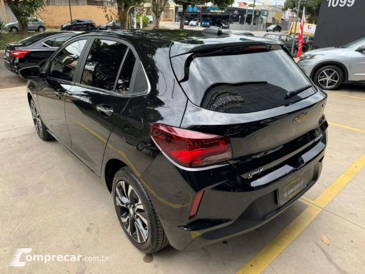 ONIX HATCH PREM. 1.0 12V TB Flex 5p Aut.