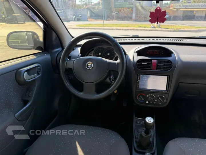 CORSA 1.4 MPFI Premium Sedan 8V