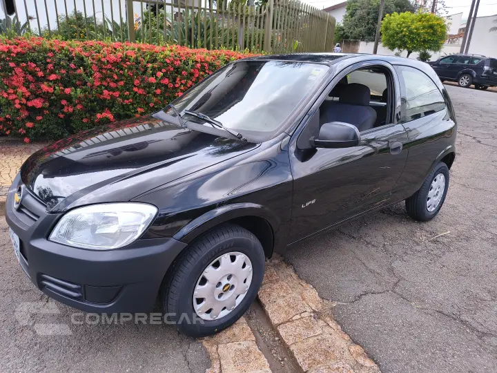 CELTA 1.0 MPFI Life 8V