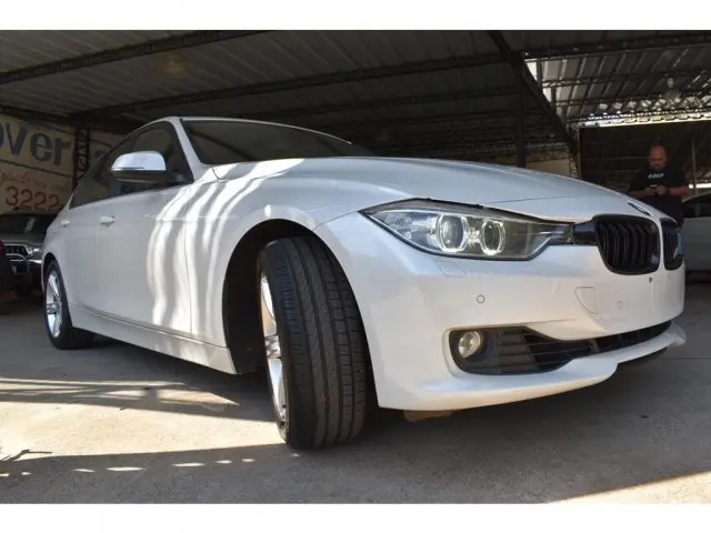 320i - 2.0 16V TURBO ACTIVE 4P AUTOMÁTICO