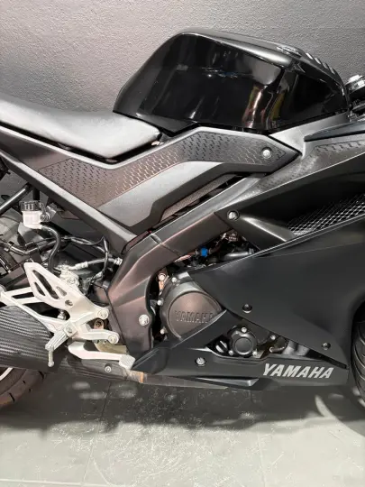 YZF-R15 ABS