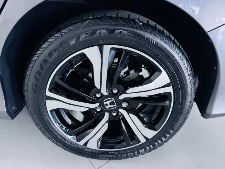CIVIC TOURING CVT