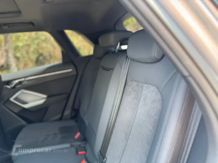 Q3 1.4 TFSI Black S Tronic