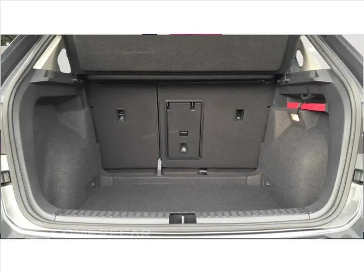 TAOS 1.4 250 TSI TOTAL FLEX COMFORTLINE AUTOMÁTICO