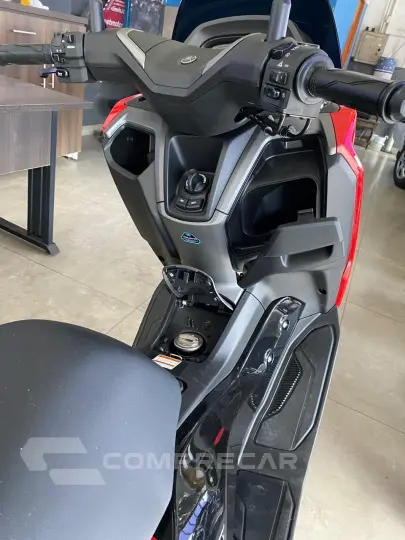 NMAX 160 CONNECTED