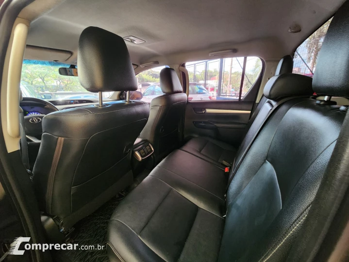 Hilux CD SRX 4x4 2.8 TDI 16V Diesel Aut.