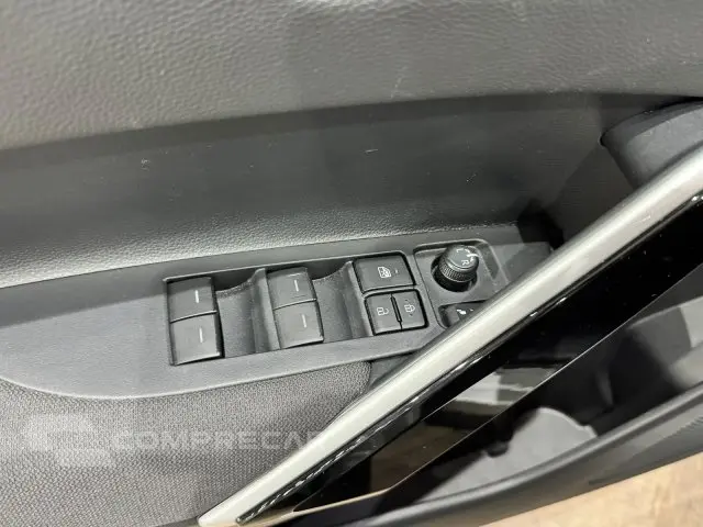 COROLLA CROSS - 2.0 VVT-IE XR DIRECT SHIFT