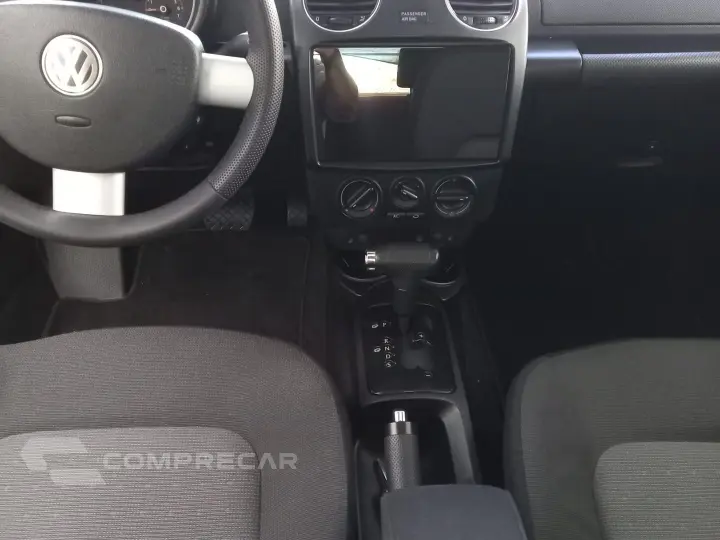 New Beetle 2.0 Mi 8V Gasolina 2P Automático