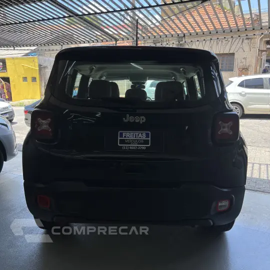 Renegade 1.8 4x2 Flex 16V Aut.