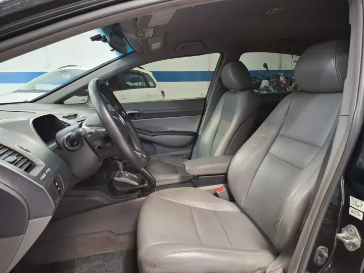 CIVIC 1.8 LXL 16V