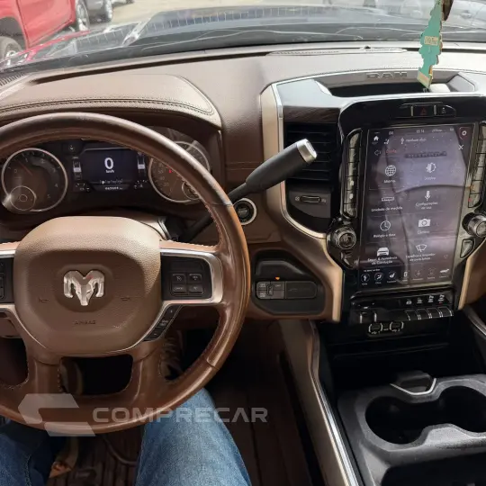 2500 6.7 Laramie 4X4 CD I6 Turbo
