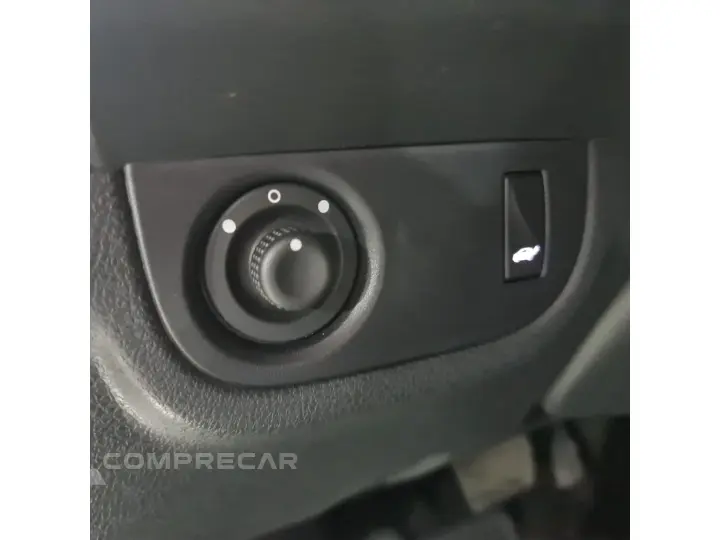 SANDERO 1.6 16V SCE FLEX STEPWAY ICONIC X-TRONIC