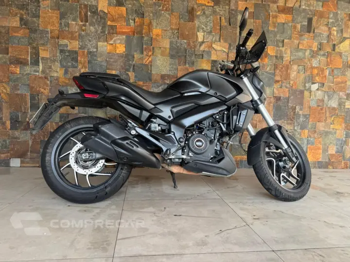 DOMINAR 400