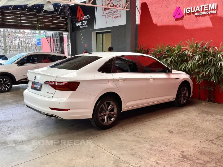 JETTA 1.4 250 TSI TOTAL FLEX R-LINE TIPTRONIC