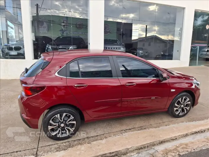 ONIX 1.0 Turbo Premier