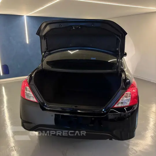 VERSA SL 1.6 16V FlexStart 4p Aut.