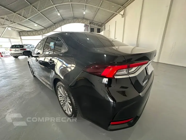 COROLLA 1.8 VVT-I Hybrid Altis