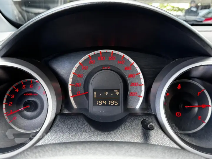 FIT 1.4 LX 16V