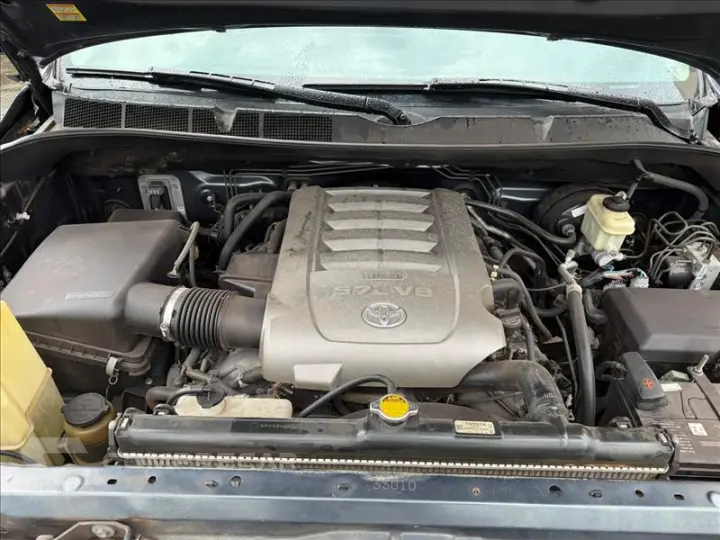 TUNDRA 5.7 Crewmax 4X4 CD V8 32V