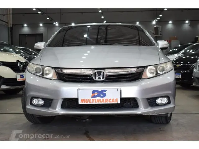 CIVIC - 1.8 EXS 16V 4P AUTOMÁTICO