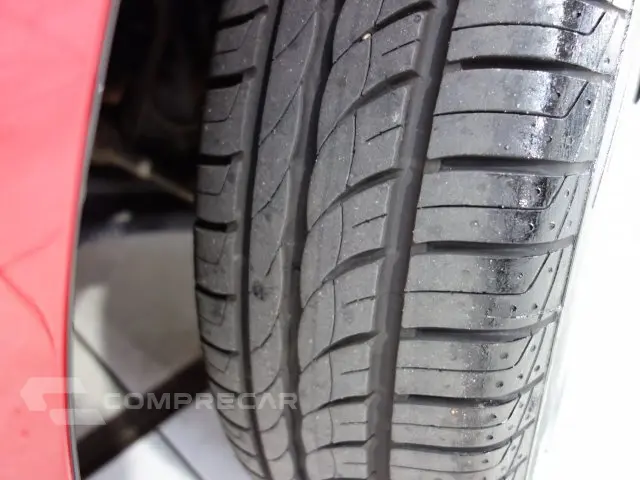 ETIOS HATCH - 1.3 X 16V 4P MANUAL