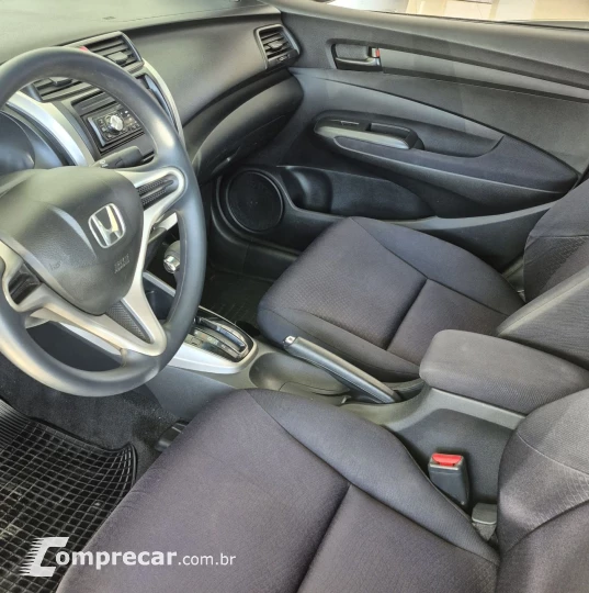 CITY Sedan DX 1.5 Flex 16V Aut.