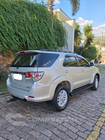 HILUX 3.0 SRV 4X4 CD 7 Lugares 16V Turbo Intercooler