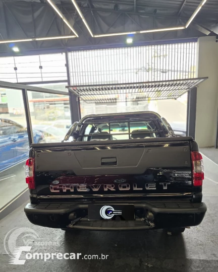 S10 2.4 MPFI Executive 4X2 CD 8V
