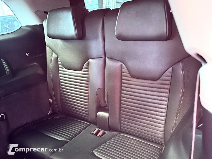COMMANDER 1.3 T270 TURBO FLEX LIMITED AT6