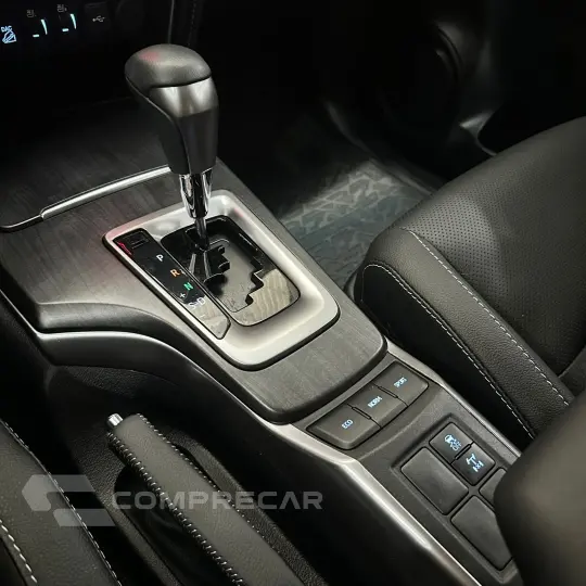 Hilux SW4 SRX Plat. 4x4 2.8 TB Die. Aut.