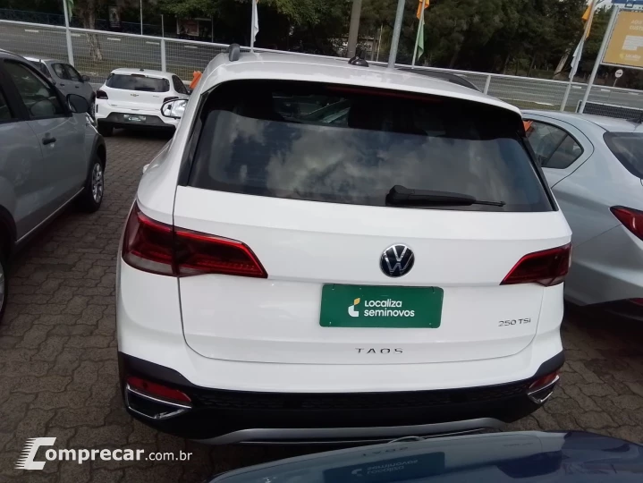TAOS 1.4 250 TSI TOTAL FLEX COMFORTLINE AUTOMÁTICO