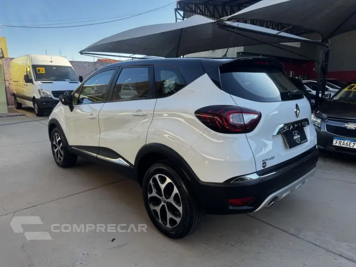 Captur 1.6 16V 4P FLEX SCE INTENSE X-TRONIC CVT