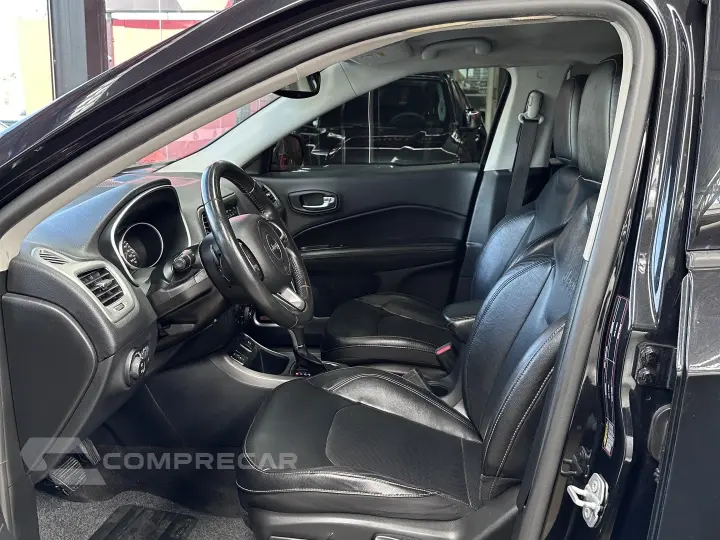 COMPASS 2.0 16V FLEX LONGITUDE AUTOMÁTICO