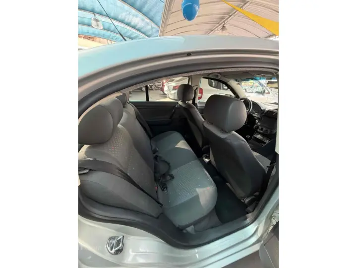 POLO SEDAN 1.6 8V GASOLINA 4P MANUAL