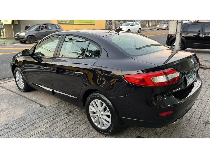 FLUENCE 2.0 DYNAMIQUE PLUS 16V FLEX 4P AUTOMÁTICO