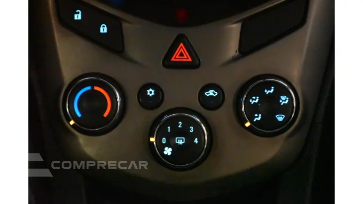 SONIC HATCH - 1.6 LT 16V 4P MANUAL