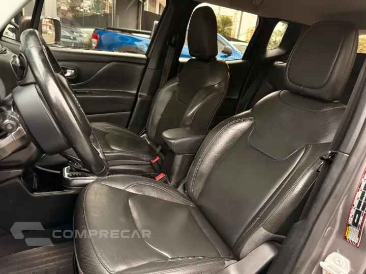 Renegade Longitude 1.8 4x2 Flex 16V Aut.
