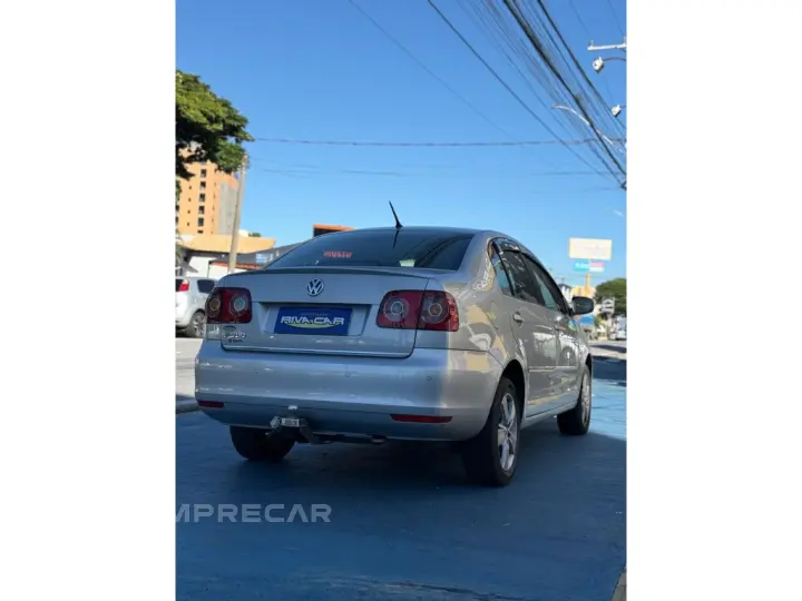 POLO SEDAN 1.6 MI COMFORTLINE 8V FLEX 4P AUTOMATIZADO