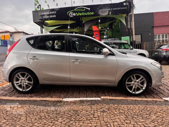 i30 2.0 16V 145cv 5p Mec.
