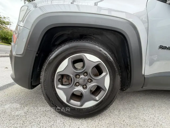 Renegade 1.8 4x2 Flex 16V Aut.