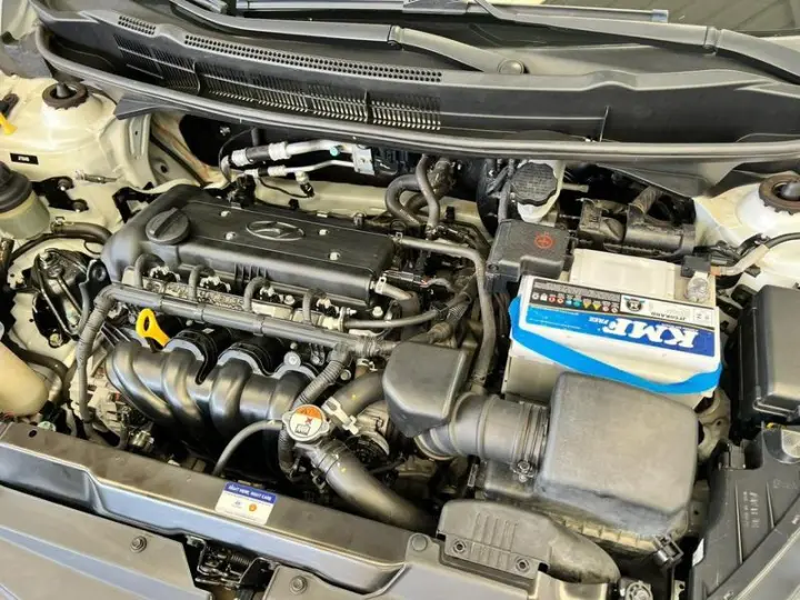 HB20S 1.6 COMFORT PLUS 16V FLEX 4P AUTOMATICO