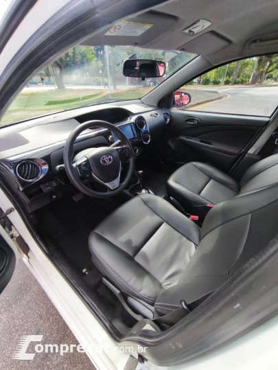 Etios Sedan 1.5 16V 4P FLEX XLS AUTOMÁTICO